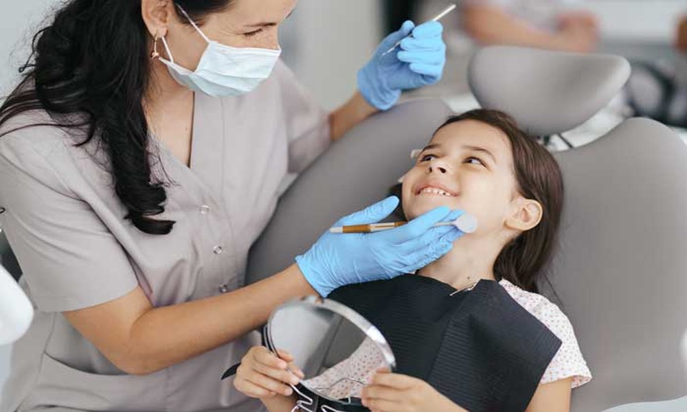 Seasonal Dental Care Tips: Keeping Your Teeth Sparkling with Your Local dentist in Ashland, OR