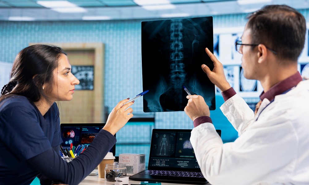 7 Signs You May Need a Spine Surgeon for Minimally Invasive Surgery