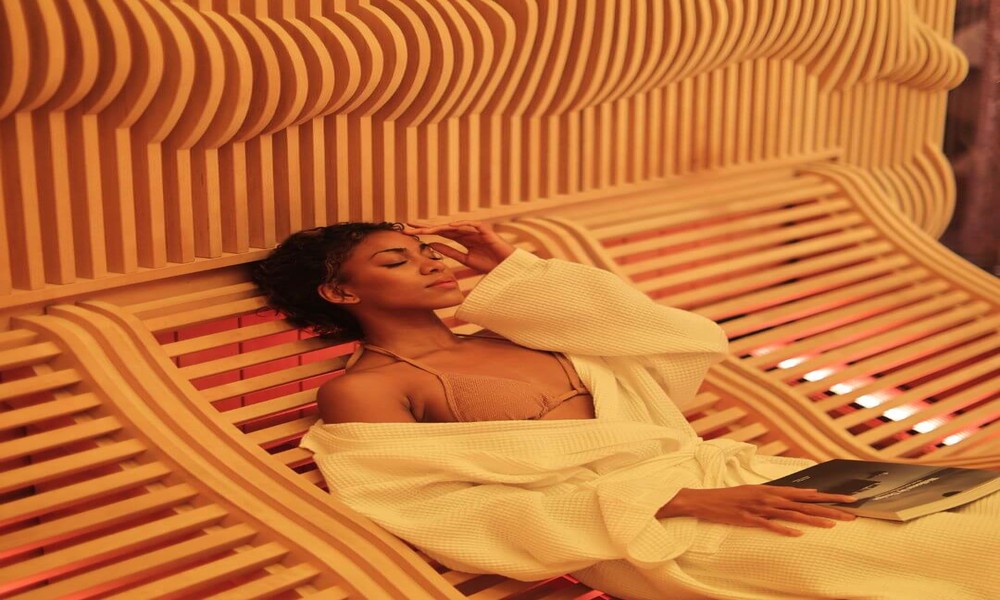 Using Infrared Sauna Therapy Thoughtfully in a Recovery-Focused Week: Choosing A Treatment For Seasonal Fatigue